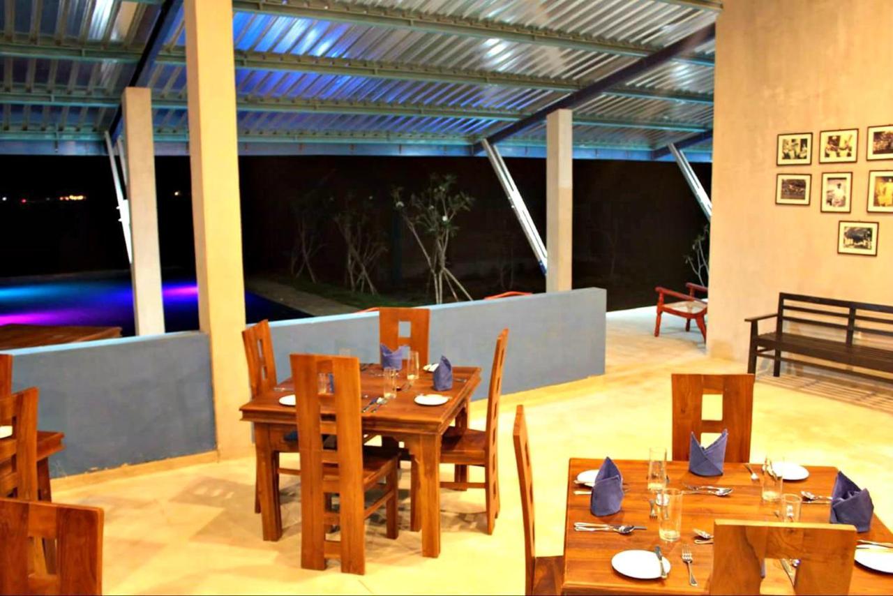 Hotel Birdwing Sigiriya Esterno foto