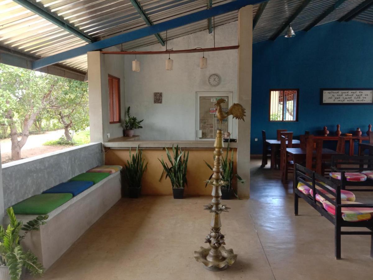 Hotel Birdwing Sigiriya Esterno foto